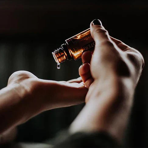 5 Essential Oils to Supercharge Your Massage & Aromatherapy Routine