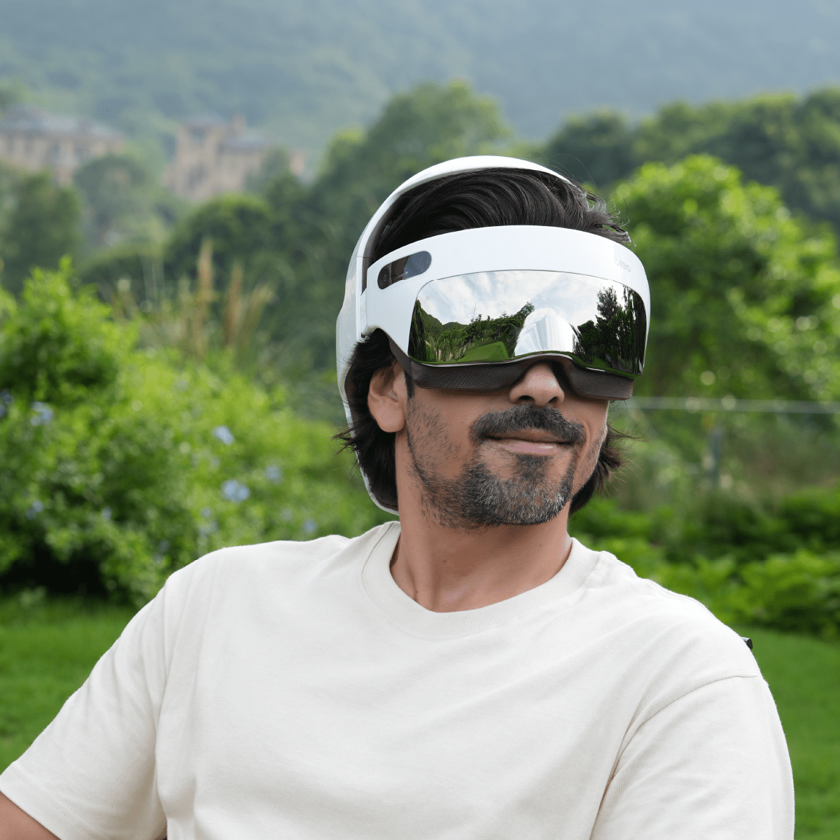 Full Head Massager with Eye Massage – Breo-Official Full Head Massager with Eye Massage – Breo-Official